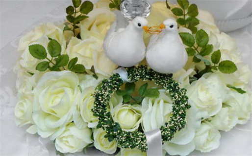 属鼠女与属蛇男婚姻解析与幸福秘诀