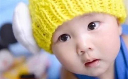 何姓2026年03月14日出生男宝宝的五行取名详解