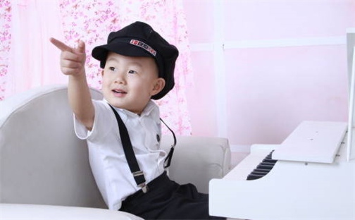 2026年02月04日农历二〇二五年腊月十七出生的徐姓女宝宝取名全攻略